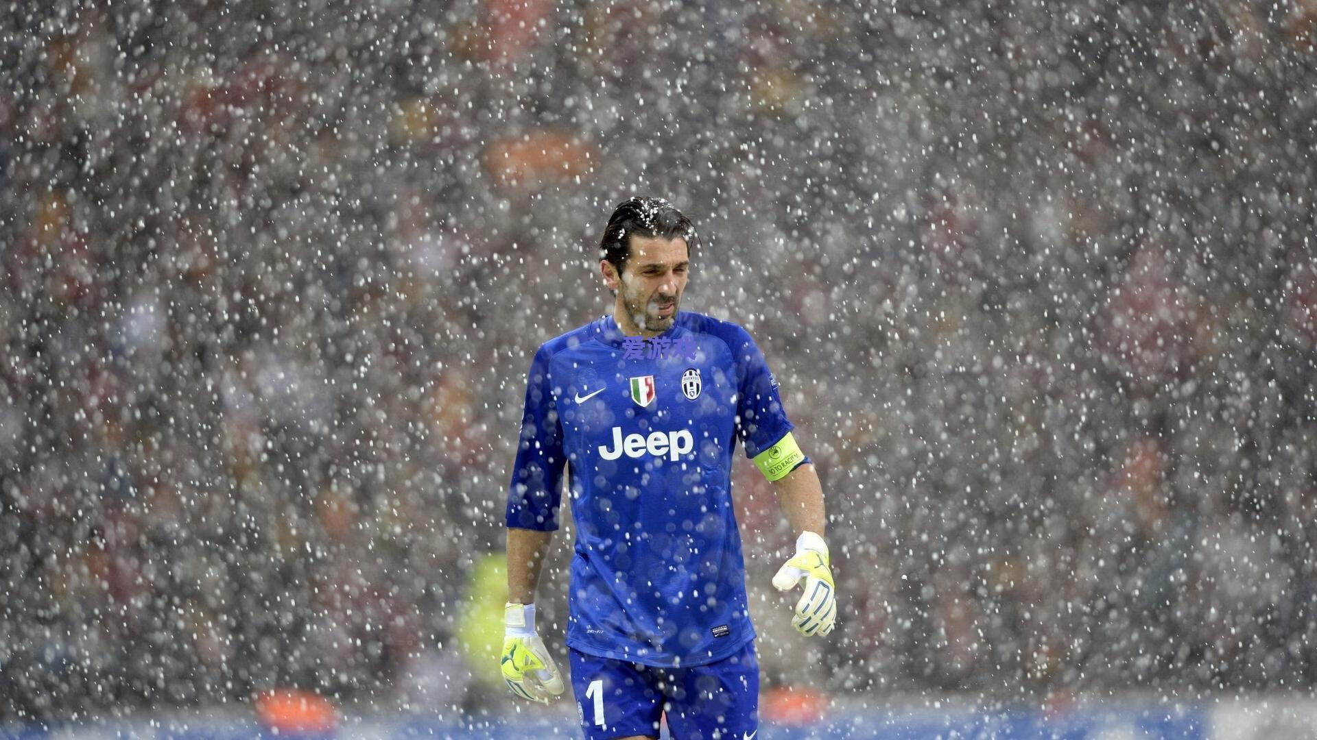 CBA赛场,巴斯关键爆发,韦伯斯特高效回归,辽宁广厦双双告捷