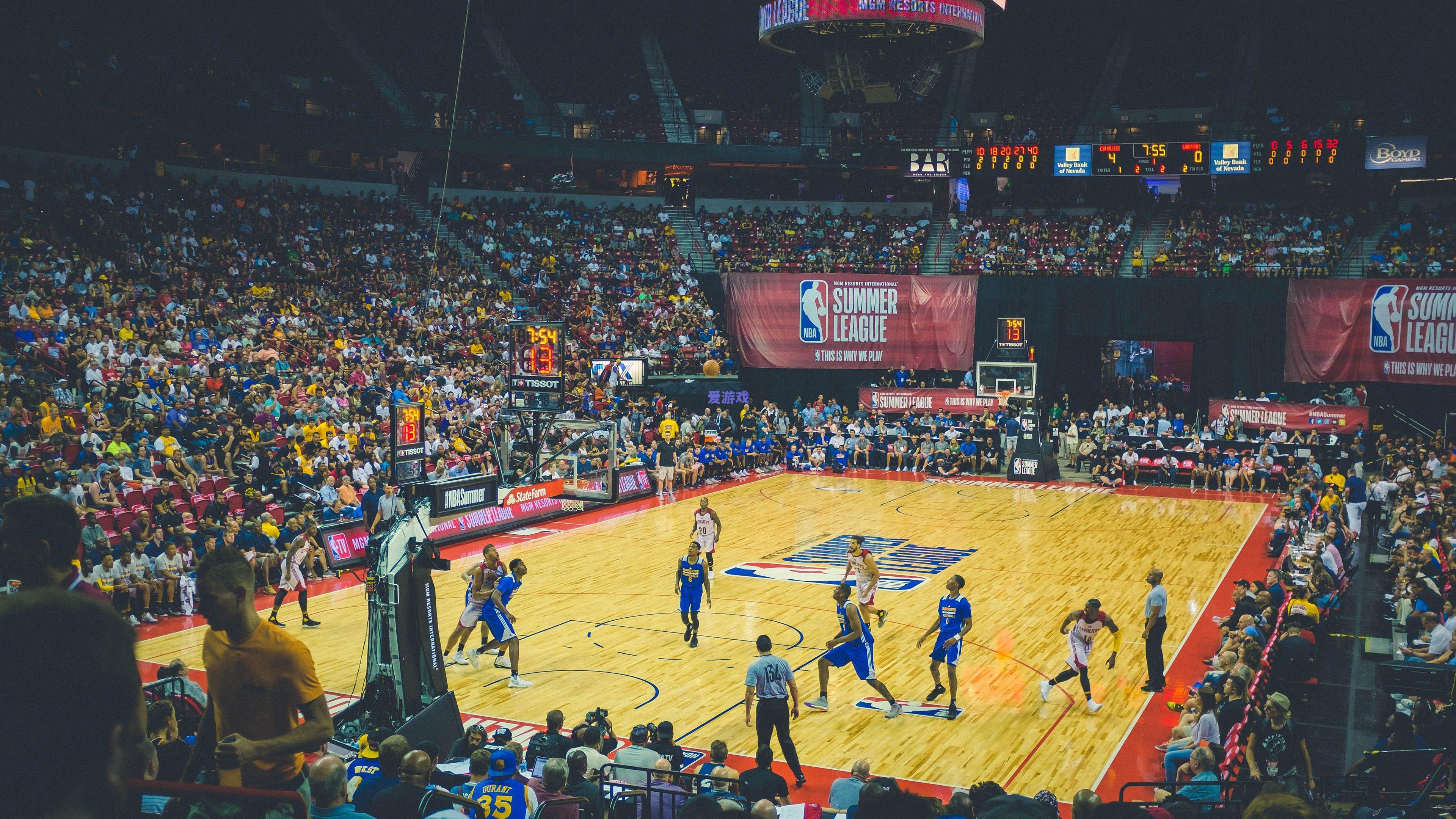 中超收官战见证历史性时刻，梭鱼湾62330人刷新赛季上座纪录