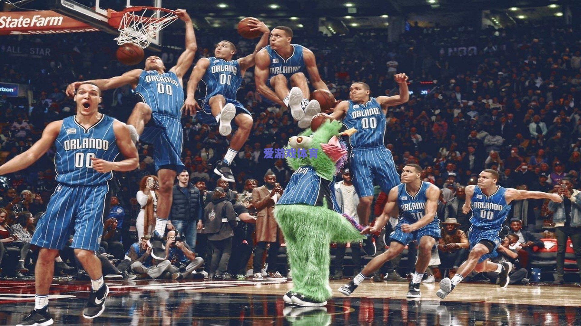 篮球场上演最萌身高差对决，171厘米军哥挑战201厘米传奇朱芳雨